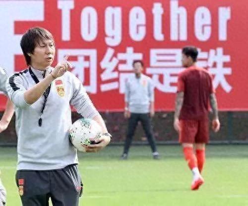 中国足坛的道德风波：唐天翼与马丹娜事件