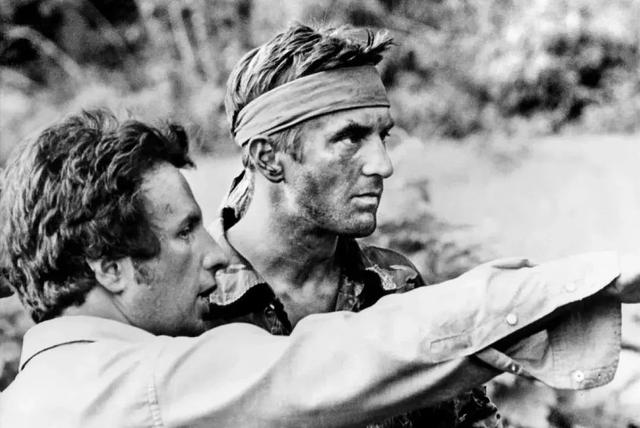 片长3个小时的战争片，我一口气看完，不舍得快进1秒钟