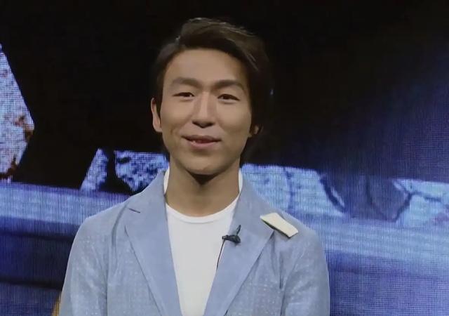 分道扬镳7年后，再看胡海泉、陈羽凡的各自境遇，简直是天差地别