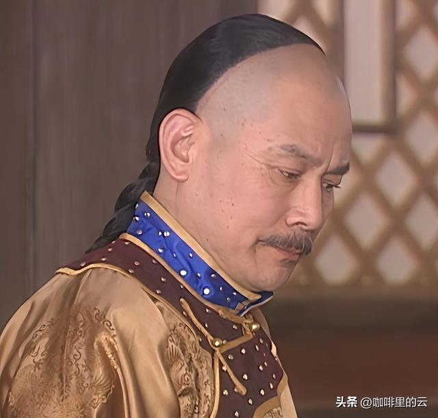 她偏执复仇，也心怀对主子的愧疚，最后的选择，令人不由心生敬意