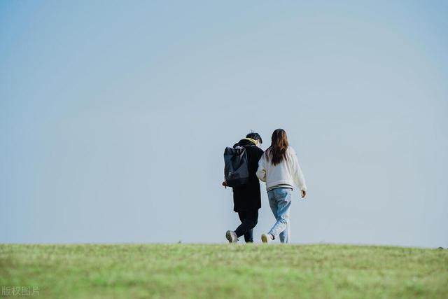上海网红阿漂哥，在《酱园弄杀夫案》中饰律师，最近喜欢上了肥肥