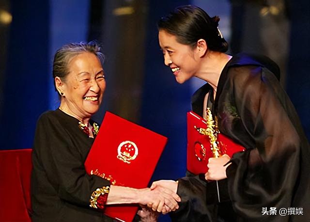 《外国小孩中国爸》20年：主角消失，配角逆袭成影后，差距太大了