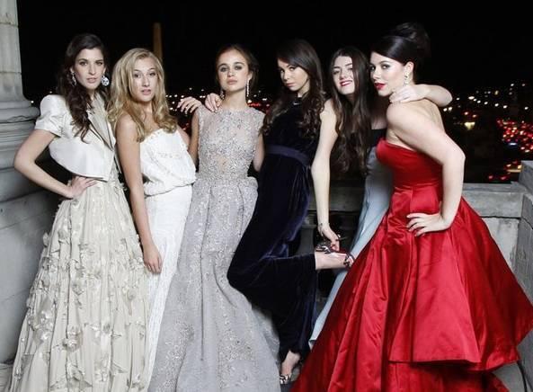 据说这就是上流社会的舞会，全程跪着看完！