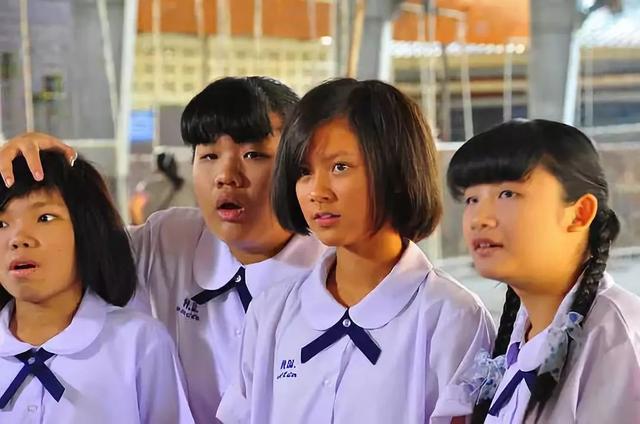 8部适合周末看的暖心电影，赶走烦恼，治愈你的不开心