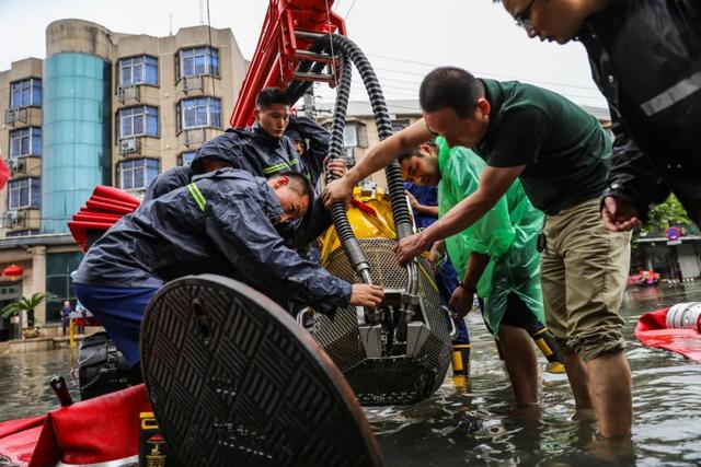 他们的“勋章”让人太心疼！幸好“应援团”来了