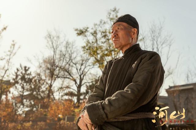 《抗日奇侠》10年，导演沉寂，王新军告别神剧，舒耀瑄片约不断