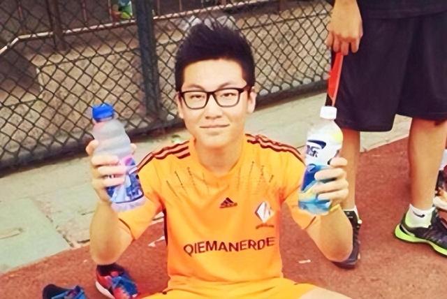 白清扬：白岩松“放养”出来的学霸，保送伦敦国王学院读蒙古学