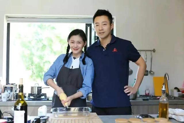 仅一天娱圈又出6个瓜,蔡徐坤被曝整容,张凌赫遭内涵,都是大瓜