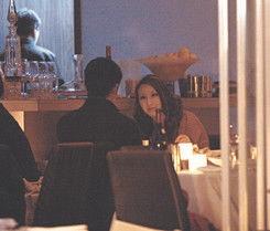 软饭男为傍赌王千金,情人节离婚表忠心,因千万分手费惹怒何超云