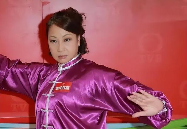 元秋:中年被坑一蹶不振,机缘巧合陪师妹试戏,54岁迎来人生巅峰