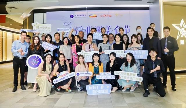 周星驰电影《食神》原型厨师是他？地标美食品鉴团探味他代言的广州餐厅