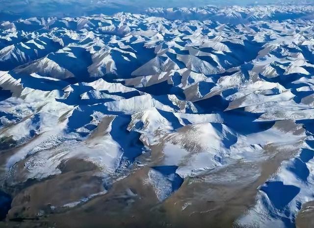 最无畏的远征，1300年前大唐安西军在葱岭雪山上的攻坚追击战