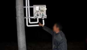 悠月(养鱼户偷电被罚32万，一气之下杀了供电所长再自首，谁更怨？)