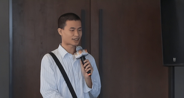 北大韦东奕父亲原来也是“韦神”，是山大教授，教育方式更不一般