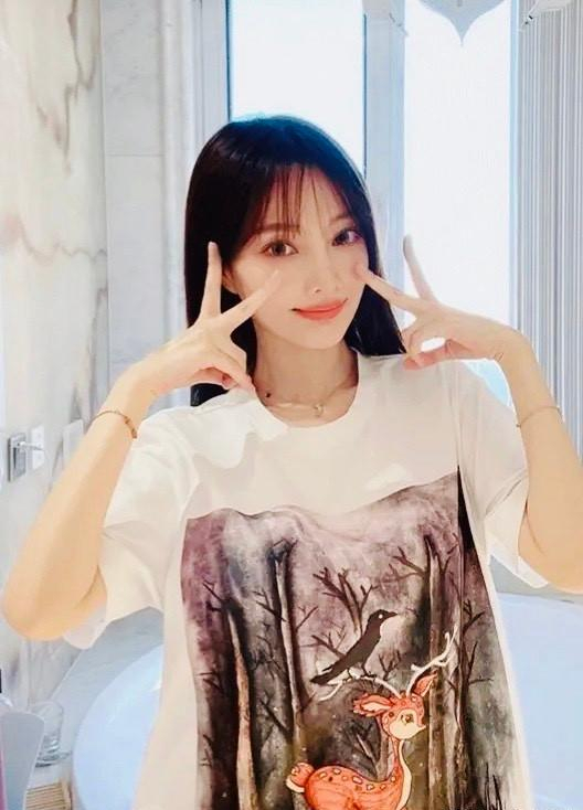 李小璐的母亲张伟欣:女儿离婚我心疼,盼望他们为了孩子复合