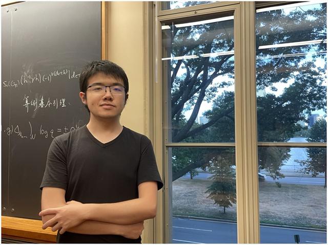 战胜全球5万多人,成都小伙拿下“阿赛”金奖