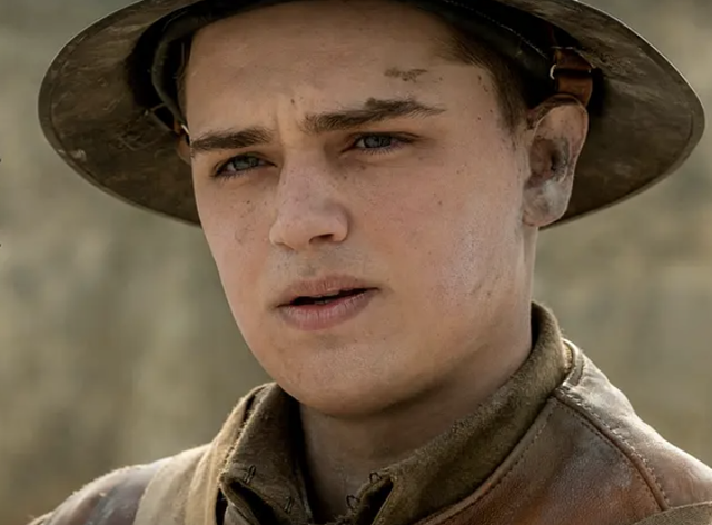 “二丫”沧桑得像40岁，《权力的游戏》热播12年，童星颜值大变样