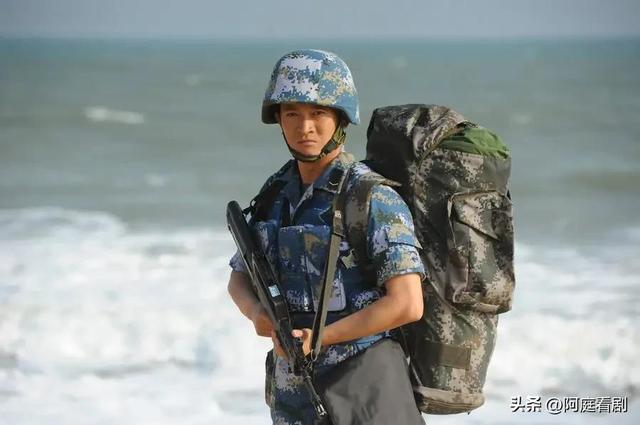 油嘴滑舌的蒋小鱼，为什么能够领导鲁炎、张冲