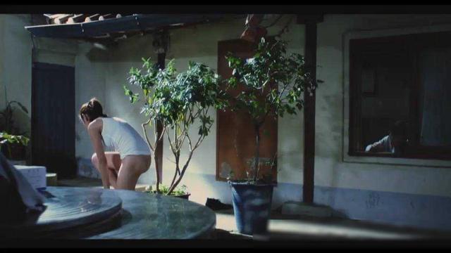 韩国尺度伦理片《寄宿公寓》：情欲与成长交织的青春寓言