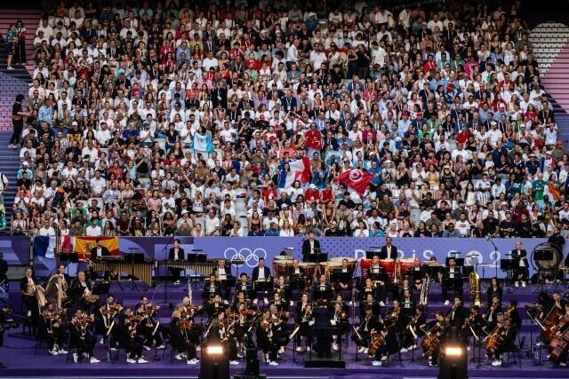 未来舞台上演“星际穿越之旅” 多图回顾巴黎奥运会闭幕式