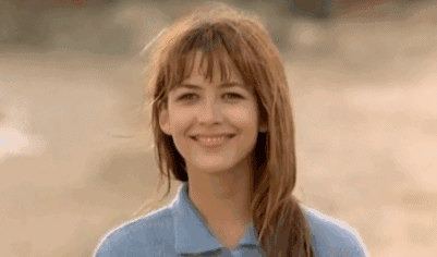 苏菲·玛索从初吻里展现的一眼如沐春风，到52岁时神秘曼妙，令人领略女性之美的至高境界