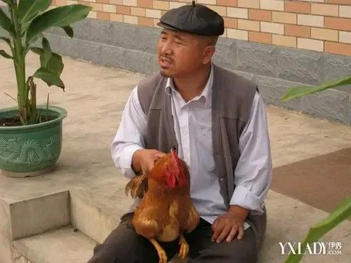 王小利：从二人转圈一路冲到荧幕，他的成名秘籍究竟是什么？