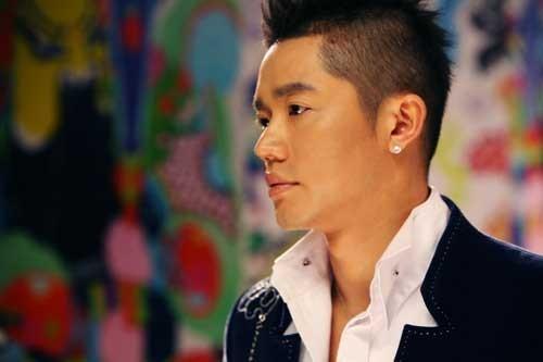 凤凰传奇:五五分账24年,风光背后有艰辛