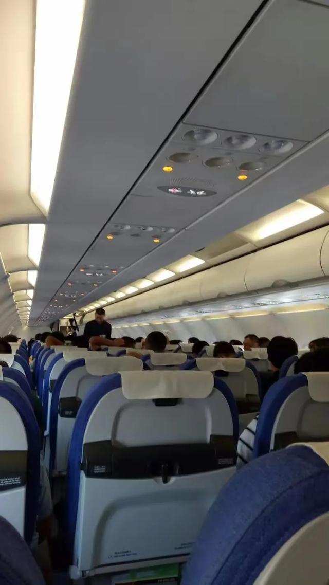 机场礼品失踪事件：杨亘的无妄之灾，机组的离谱操作