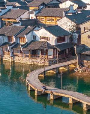 神秘小镇(年度的挚爱旅行目的地：神秘小镇的探秘之旅