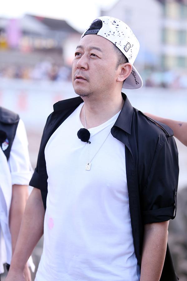 《极限挑战3》男人帮遇追击 郭涛宋小宝沙溢王嘉尔火力全开