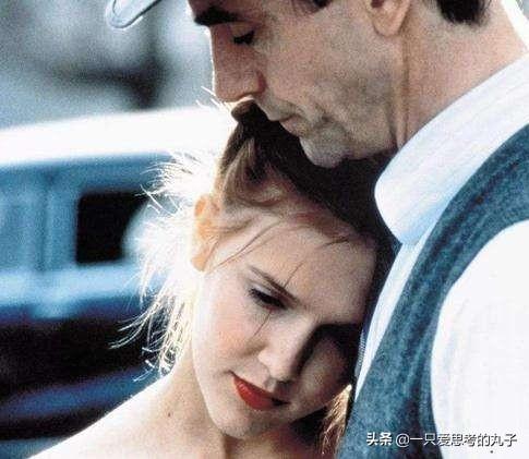 禁书《洛丽塔》：恋童癖中年大叔对未成年少女的“欲望之殇”