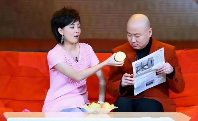 52岁牛莉身姿曼妙,肥乳厚臀彰显丰腴美,微胖更显女人风情