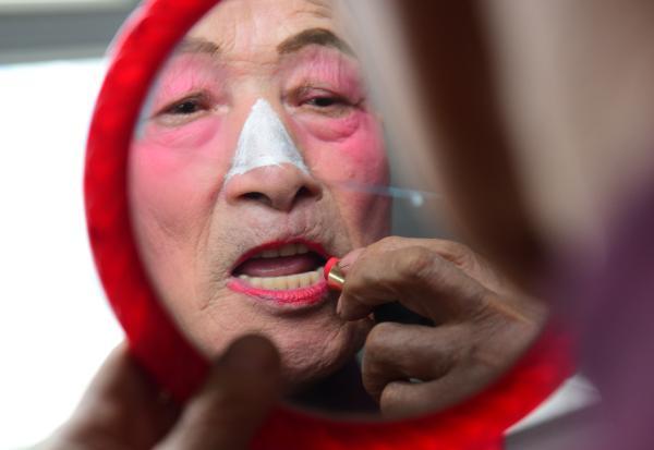 小曲子 老“戏痴”