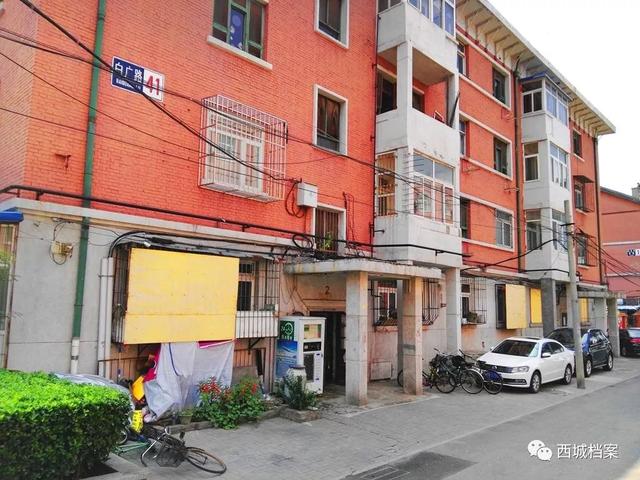 老居民区里寻访当年著名的“公社大楼”，60年前寄托美好社会理想