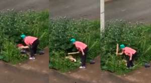 男女缠绵视频(俄一对情侣草丛缠绵，被愤怒的邻居大妈用木板狠打严厉教育)