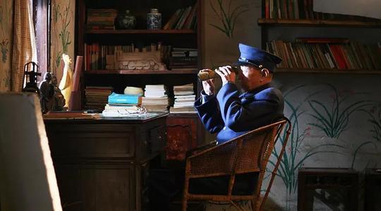 豆瓣8.7分，蒋雯丽处女作《我们天上见》用什么惊艳了我们的眼？