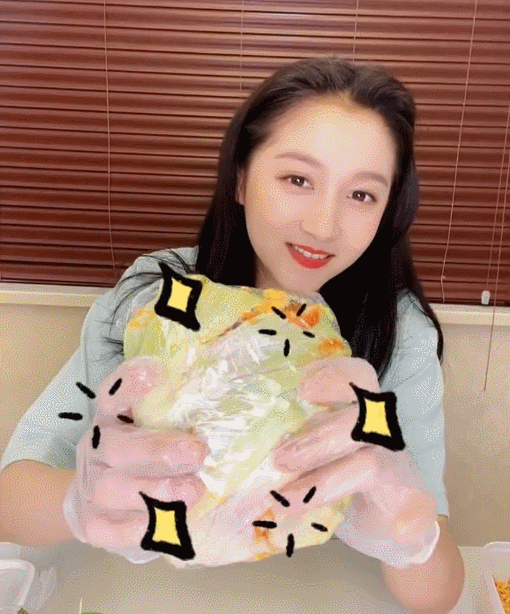 冷知识:白敬亭腰围竟然比雷佳音头围还要小?