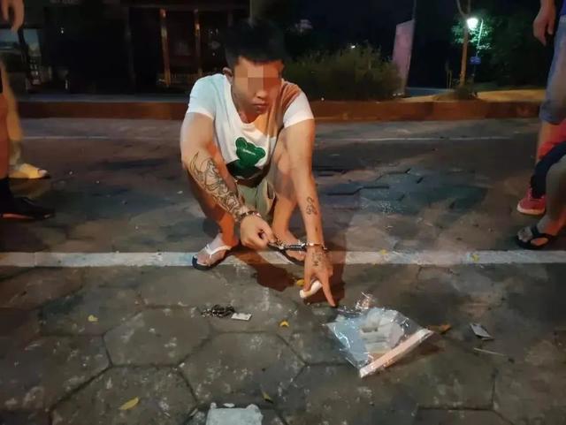 柳州警方乔装潜伏端掉一“毒巢”！深藏奶茶店内残害无数花季男女！