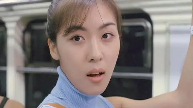 《色即是空》女主角——河智苑，如今已经年过40，风情却丝毫未减