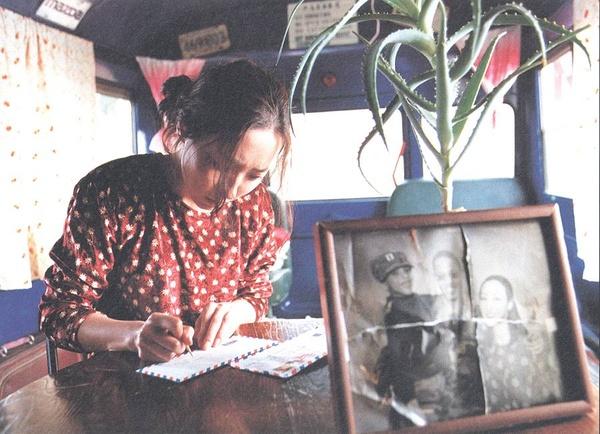 伦理大师金基德把这部电影的暴力渲染的残酷又煽情