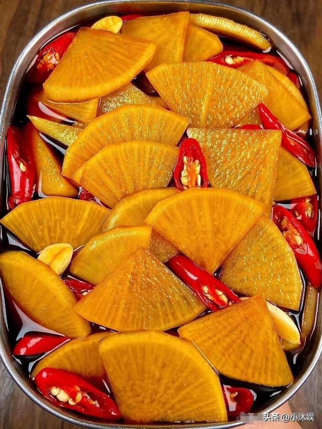 老祖宗传下来的小咸菜配方，跟粥真是绝配，开胃又爽口