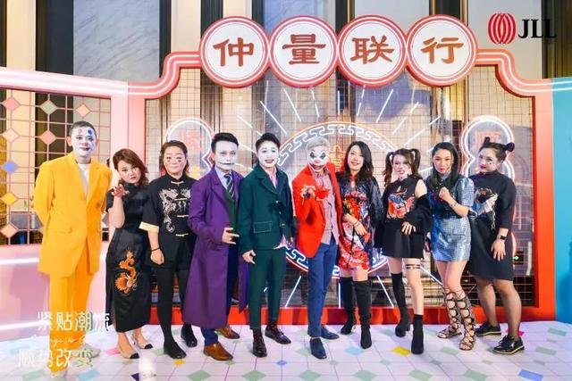 网传最惨年会吃盒饭,太难了!来康康别人家的神仙年会