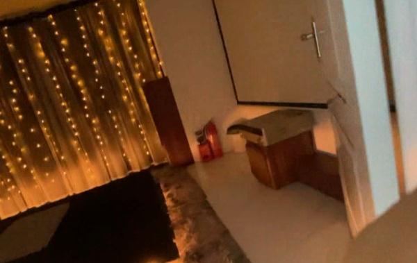 不用身份证就能包房过夜?私人影院乱象曝光