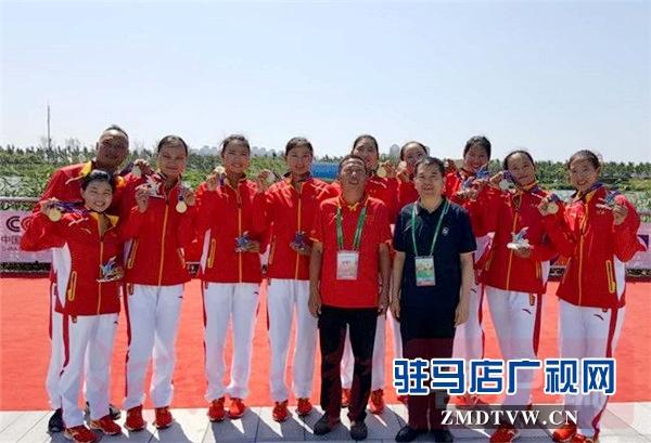 驻马店赛艇运动员付曼在第十三届全运会上摘金