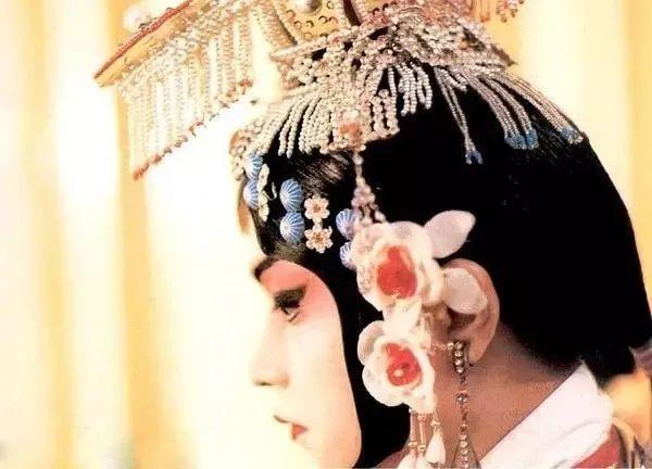 从张国荣到尹正，谁的扮相惊艳到你