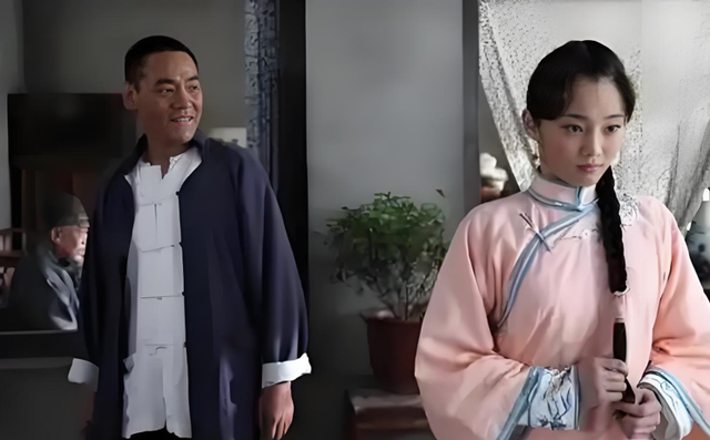 打狗棍12年后，一位戏骨遗憾离世，漂亮的“玉格格”至今单身