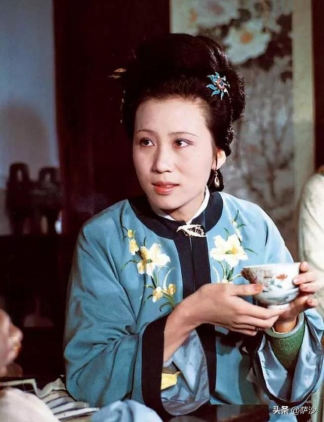 《红楼梦》王熙凤得了下红之症为什么瞒着众人？她26岁病死怪谁？