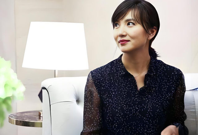 “万人迷”陈好，30岁嫁给二婚刘海峰，婚后连生3胎如今幸福不己