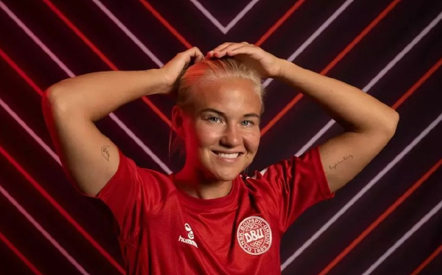 足坛十佳美女足球运动员，多图欣赏，美貌气质与实力的结合