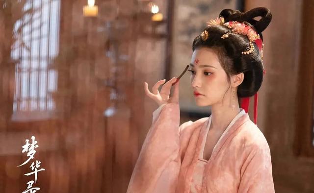 《庆余年2》：同样演“花魁”，王晓晨和李纯对比，差异一目了然